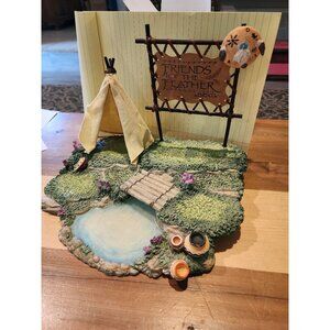 Friends Of The Feather Enesco Figurine display With Teepee & Pond